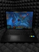 Сенсорний Ноутбук Lenovo IdeaPad 300-15 15.6” / Intel Core i3-4010U / 8GB / SSD 512GB / NVIDIA GeForce 820M 2GB / Windows 11 - Б/В - зображення 3