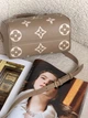 Жіноча сумка Louis Vuitton Nano Speedy Bandoulière 20 боченя бежевий через плече Луї Віттон - зображення 3