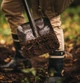 Садовая лопата совковая 127 см рессорная сталь Fiskars FK-2856 - изображение 10