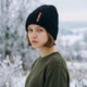 Шапка бини Famous демисезонная черная универсальная вязаная акриловая для девочек и парней размер 54-58 см - изображение 1