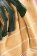 Пляжное полотенце большое Peshtemal Yellow 100х180 см турецкие легкие тонкие пляжные полотенца для пляжа и бассейна желтое - изображение 4