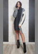 Cукня-светр з трикотажу фактурної в'язки LARA 39-19097 - комбінований - M-XL - изображение 5