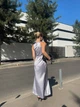 Вечірня шовкова сукня максі сiрого кольору 38836 42/44 - зображення 7