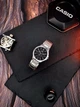 Мужские наручные часы Casio MTP-V300D-1A серебристые с черным циферблатом - изображение 2