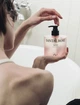 Увлажняющий гель для душа Kundal Moist Gleam Santal Rose 450 мл (8809953778439) - изображение 2