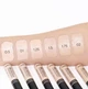 Консилер The Saem Cover Perfection Tip Concealer 01 Light Beige стойкий подходит для светлой кожи 6.5 г - изображение 3