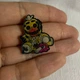 Значок пин акриловый Чика Пять ночей с Фредди FNAF ФНАФ Аниматроник 2.5 см - изображение 2