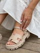 Жіночі босоніжки PARADIZE SHOES темно-бежевого кольору із натуральної шкіри на масивній підошві 40 розмір (устілка 25,4 см) - зображення 3