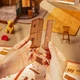Конструктор Rolife Bear Cafe 520 — миниатюрный домик своими руками с LED-подсветкой - изображение 6