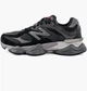 Жіночі кросівки демісезонні 9060 Reflective 40 Black-Grey - зображення 1