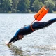 Bojka asekuracyjna Outtec Dry Bag 28 l 2w1 O-42984 z suchą kieszenią (5905884429846) - obraz 13