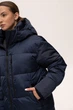 Длинная зимняя куртка женская Finn Flare 224501-CB синяя XS - изображение 7