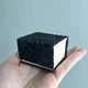 Подарочный футляр на магните 6х5х4 см — черная ювелирная коробочка для украшений з узором - изображение 5