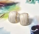 Женские сережки "Дуги" 1.1 см х0.9 см jewelry Молочные - изображение 7