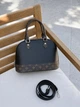 Элегантная женская кожаная сумка Louis Vuitton черная (96736) - изображение 4