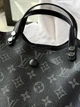 Элегантная женская кожанная сумка Louis Vuitton черная (96745) - изображение 3