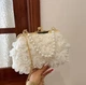 Женская вечерняя сумка-клатч с 3D розами и жемчужинами, на цепочке, белая, 21×15×8 см - изображение 6