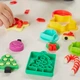 Набор для лепки Праздничный набор Play-Doh Hasbro (F8510) — Пластилин с аксессуарами и формочками - изображение 4