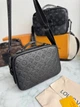 Сумка месенджер Louis Vuitton S Lock чорна (150) - изображение 9