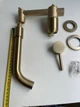 Смеситель для умывальника скрытого монтажа Epelli Muro Di Lacrime Brushed Oro, матовое золото - изображение 4