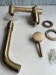 Смеситель для умывальника скрытого монтажа Epelli Muro Di Lacrime Brushed Oro, матовое золото - изображение 9
