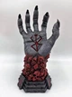 Статуэтка Berserk Рука Бога 25 см коллекционная фигурка с амулетом Бехелит для фанатов манги и ценителей мрачной эстетики - изображение 4
