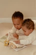Duża książeczka aktywizująca Little Dutch Newborn Naturals LD8407 (8713291884076) - obraz 9