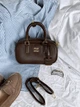 Элегантная женская кожаная сумка MiuMiu коричневая (96665) - изображение 1