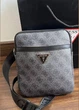 Мужская сумка мессенджер Guess серая - изображение 2