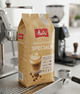 Кава в зернах Melitta BellaCrema Speciale 1 кг 100 відсотків арабіка середнє обсмаження для кавомашини з вершковими та горіховими нотками - зображення 6