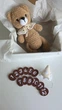 BABY BOX для новонанародженого немовля, Ведмедик для щомісячних фото з ковпачком 12 місяців, плюшева пряжа - зображення 12