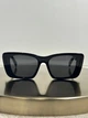 Солнцезащитные очки Prada SPR08 1AB-5S0 - черная прямоугольная оправа, темная линза, логотип Prada, женские, - изображение 2