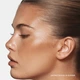 Кремовый бронзер Rhode Pocket Bronze Long-Wearing Cream Bronzer (Sunbed) 5.3 g - изображение 4