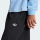Спортивные брюки TREFOIL ESSENTIALS SPACER OPEN HEM adidas KR8741 (2XL) черный (4069996630888) - изображение 4