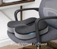 Ортопедична подушка для сидіння U-подібна Memory Foam для офісу та авто, від болю в куприку і спині, знімний чохол 48×40×13 см чорна 2100150 - зображення 6