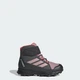 Дитячі зимові черевики Terrex Snow CF CLIMAWARM Kids adidas KI8261 (35.5 EUR) фіолетовий (4068816472127) - зображення 1