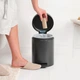 Бак для сміття з педаллю Brabantia NewIcon Pedal Bin 5 л графітовий 233463 (00801276) - зображення 6