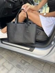 Сумка жіноча Armani Exchange шопер тоут крос-боді через плече чорна з фактурним тисненням - изображение 8