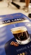 Кофе в зернах Ambassador Blue Label 1010 г зерновой арабика робуста купаж темной обжарки для эспрессо кофемашины капучино латте молочных напитков заваривания шоколад орех карамель - изображение 8
