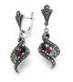 Серьги из серебра с изумрудом, рубином, сапфиром и капельным серебром (1102358/28) - изображение 1