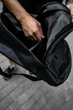Рюкзак чорний Nike з шкіряним дном, 14х44х30 см, 25 літр - зображення 8
