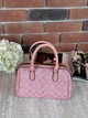 Сумка жіноча Mini Rowan Crossbody In Signature рожевий бочонок - зображення 2