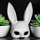 Маска кролика PlayBoy, белая 36см - изображение 1
