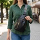 Практичная слинг сумка для женщин из экокожи Vintage 22748 черная - изображение 2