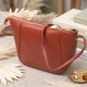 Небольшая женская сумка через плечо из натуральной кожи Vintage 22300 коричневая - изображение 1