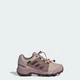 Дитячі туристичні черевики Terrex GORE-TEX adidas KI5837 (33.5 EUR) коричневий (4068815173001) - зображення 1