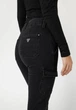Джинси жіночі з накладними кишенями карго guess bootcut gu121n19l-k11 32/34 Чорні - зображення 3
