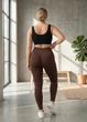 Женские пуш ап лосины больших размеров с высокой посадкой однотонные Plus Size коричневые 2XL (A70377K) - изображение 5