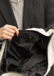 Жіноча сумка Sambag HOBO Bag-glove з внутрішніми кишенями та утепленими боковими кишенями з тканини молочна - зображення 8
