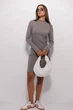Приталенное короткое платье серого цвета Arjen 69072, размер L/XL - изображение 5